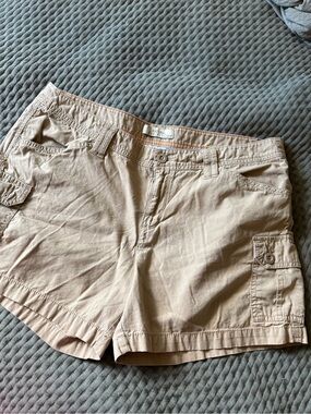 134,) Natural Reflections / 100% Cotton / Tan Cargo Shorts